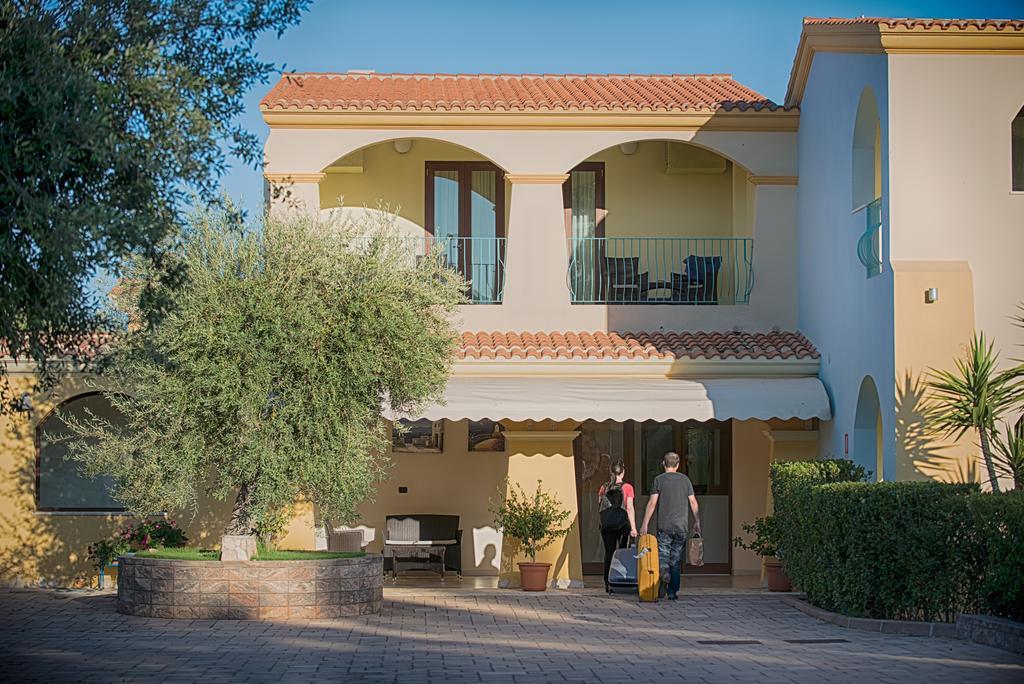 Hotel Ristorante Il Vascello Costa Rei Exteriör bild